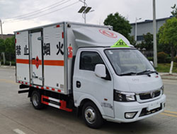 舜德牌SDS5035XRQEQ6型易燃氣體廂式運輸車