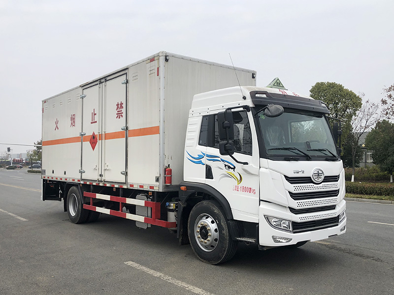 炎帝牌SZD5180XRQCA6型易燃?xì)怏w廂式運輸車