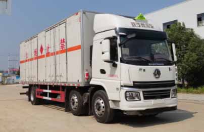 旺龍威牌WLW5260XRYSX6型易燃液體廂式運輸車