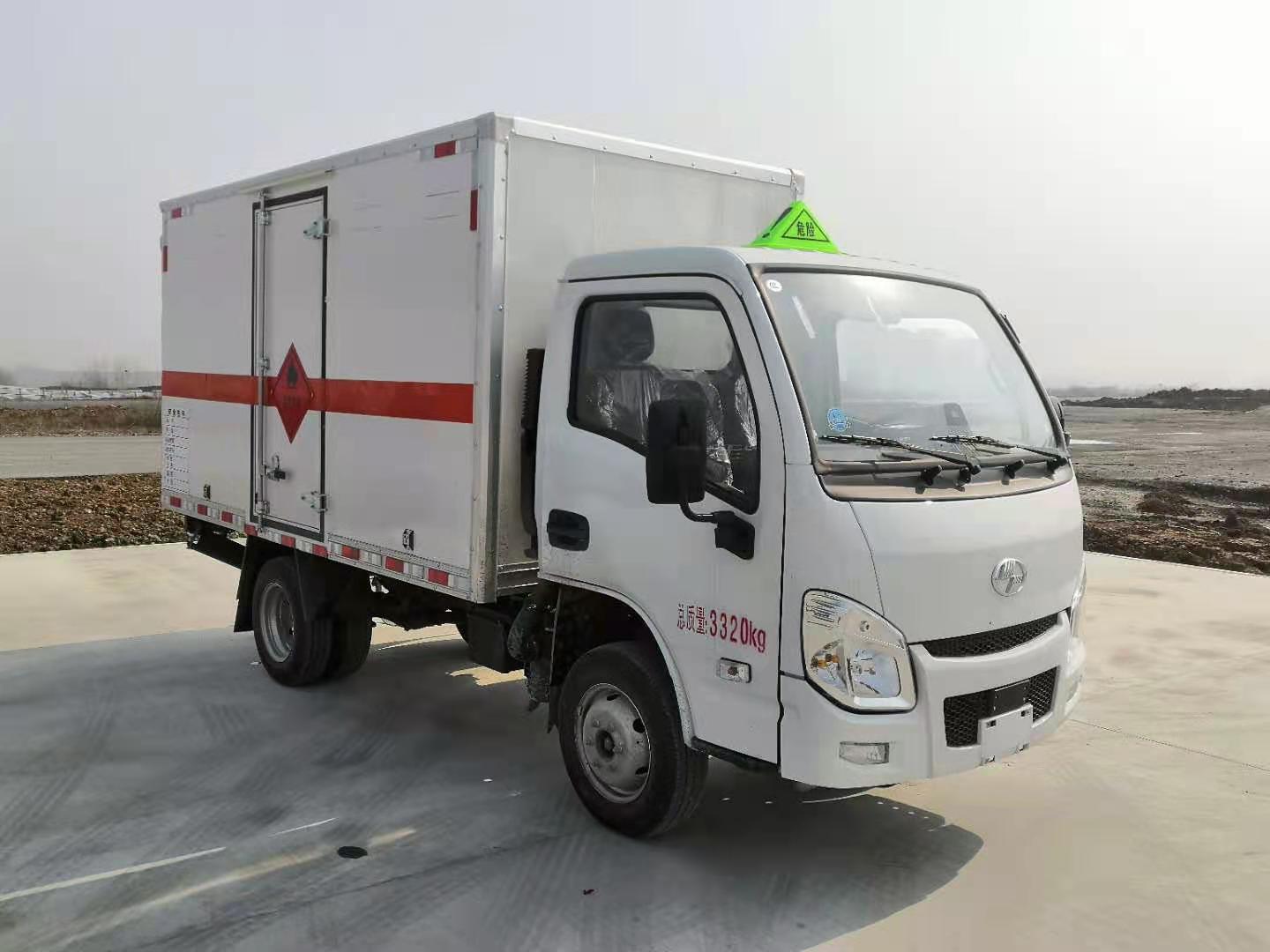 順風智造牌SFZ5033XRQS6型易燃氣體廂式運輸車